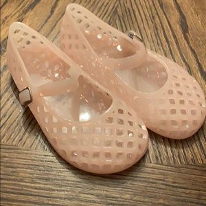 Toddler light pink jelly shoes. Size 7